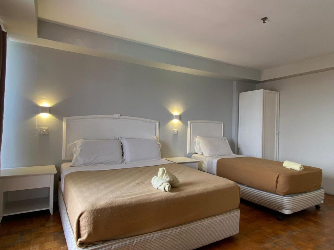 The Little Star Studio Hotel- Star Regency 브린창 외부 사진