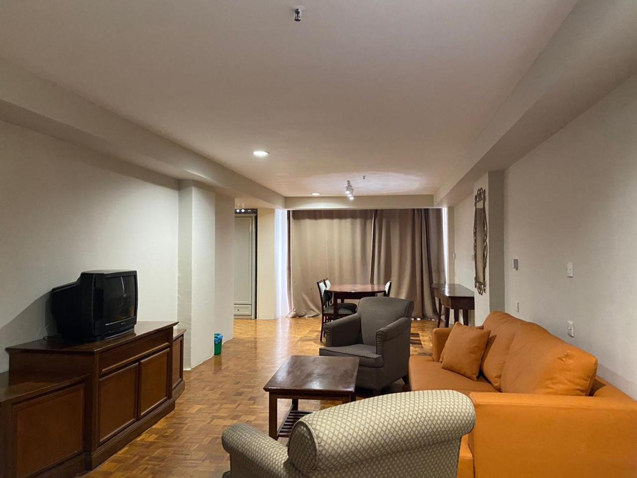 The Little Star Studio Hotel- Star Regency 브린창 외부 사진