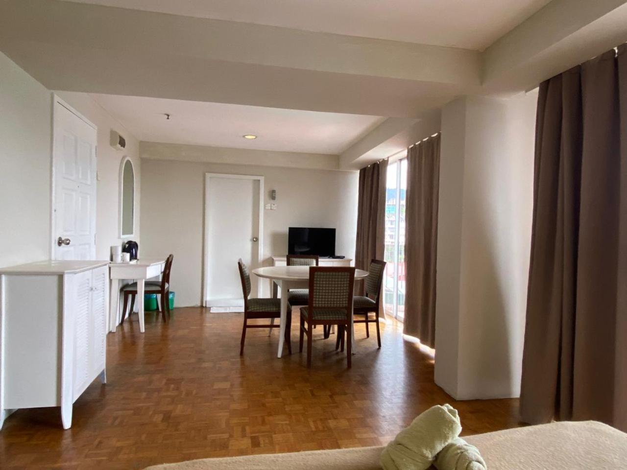 The Little Star Studio Hotel- Star Regency 브린창 외부 사진